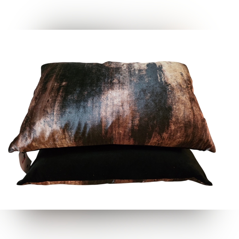 Luxury Caldeira Lumbar Pillows NWT Set Of 2